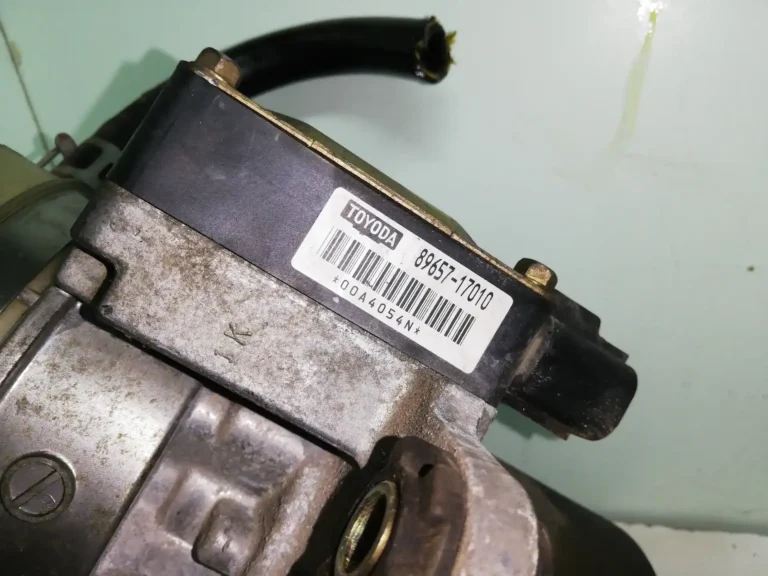 Essential Steering Pump Iii Toyota 2 | OEM ZZW30 | Reliable Fitment | Power Steering Pump | Toyota 2 | OEM ZZW30