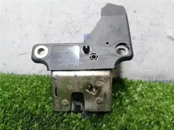 Essential Trunk Lock Berlina Audi 4 | OEM 8E5827505A | Reliable Fitment | Trunk Lock | Audi 4 | OEM 8E5827505A