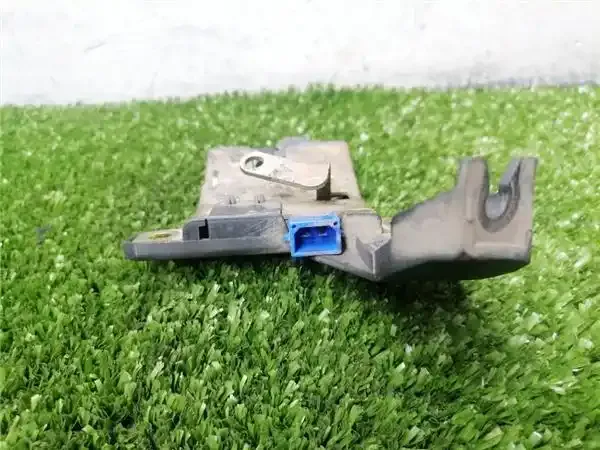 Essential Trunk Lock Berlina Audi 4 | OEM 8E5827505A | Reliable Fitment | Trunk Lock | Audi 4 | OEM 8E5827505A