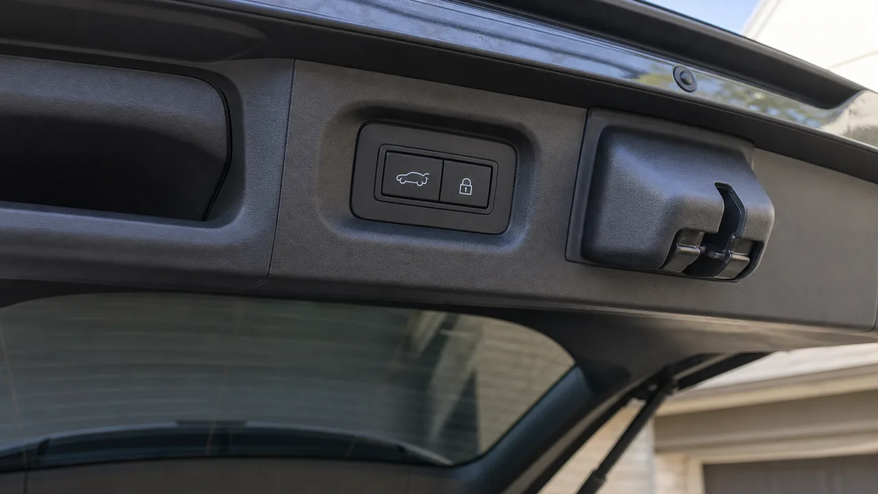 2026 Toyota bZ4X Tailgate Close and Lock Button Does Nothing 1 Common failure signs illustration for 2026 Toyota bZ4X Tailgate Close and Lock Button Does Nothing