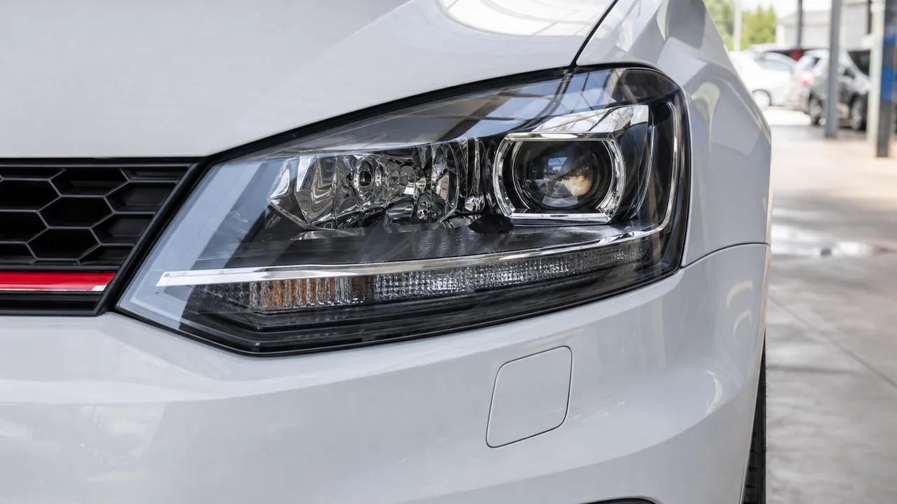 How to Fix Headlight Condensation on a Polo GTI 6C 1 What this part does illustration for How to Fix Headlight Condensation on a Polo GTI 6C